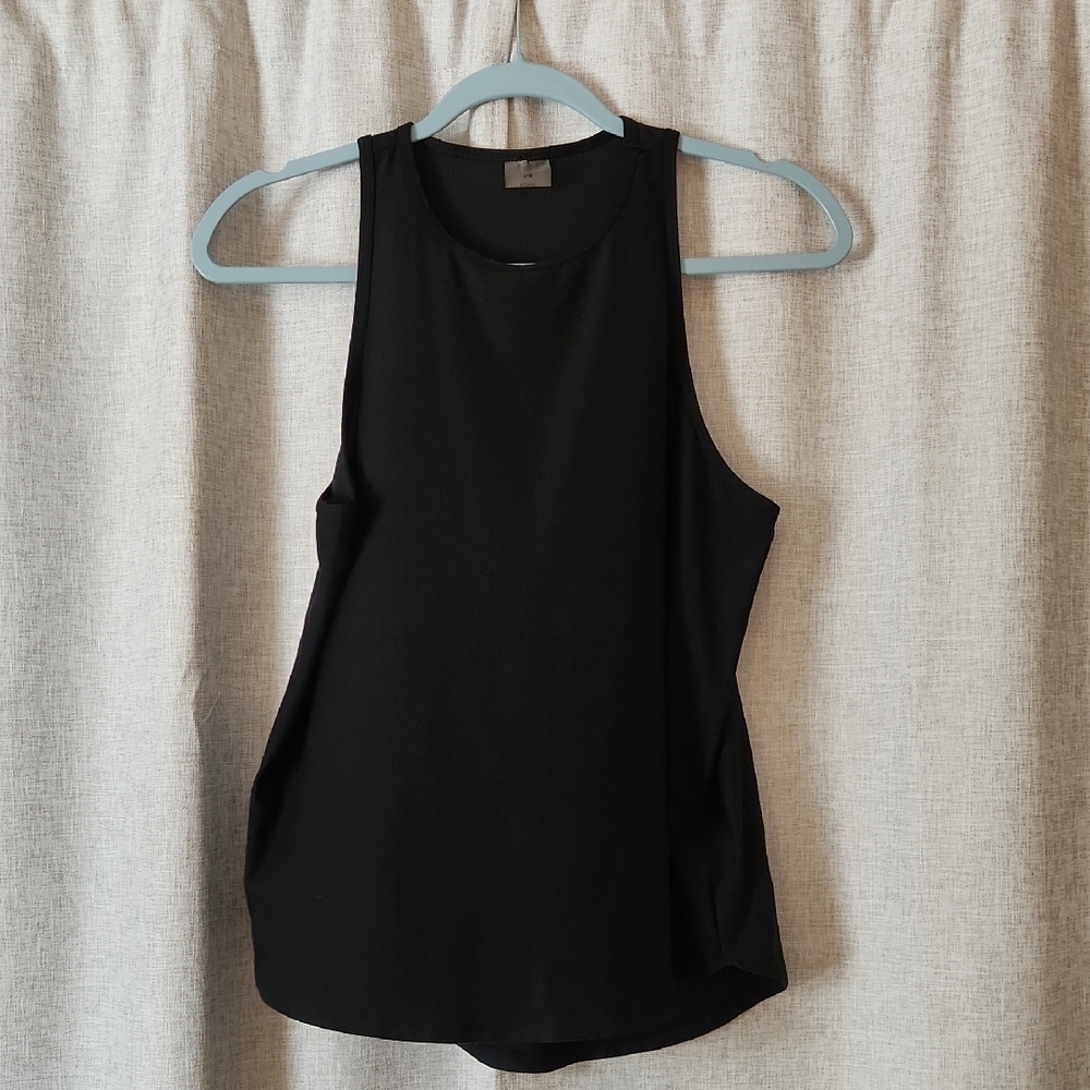 Calia Tank
